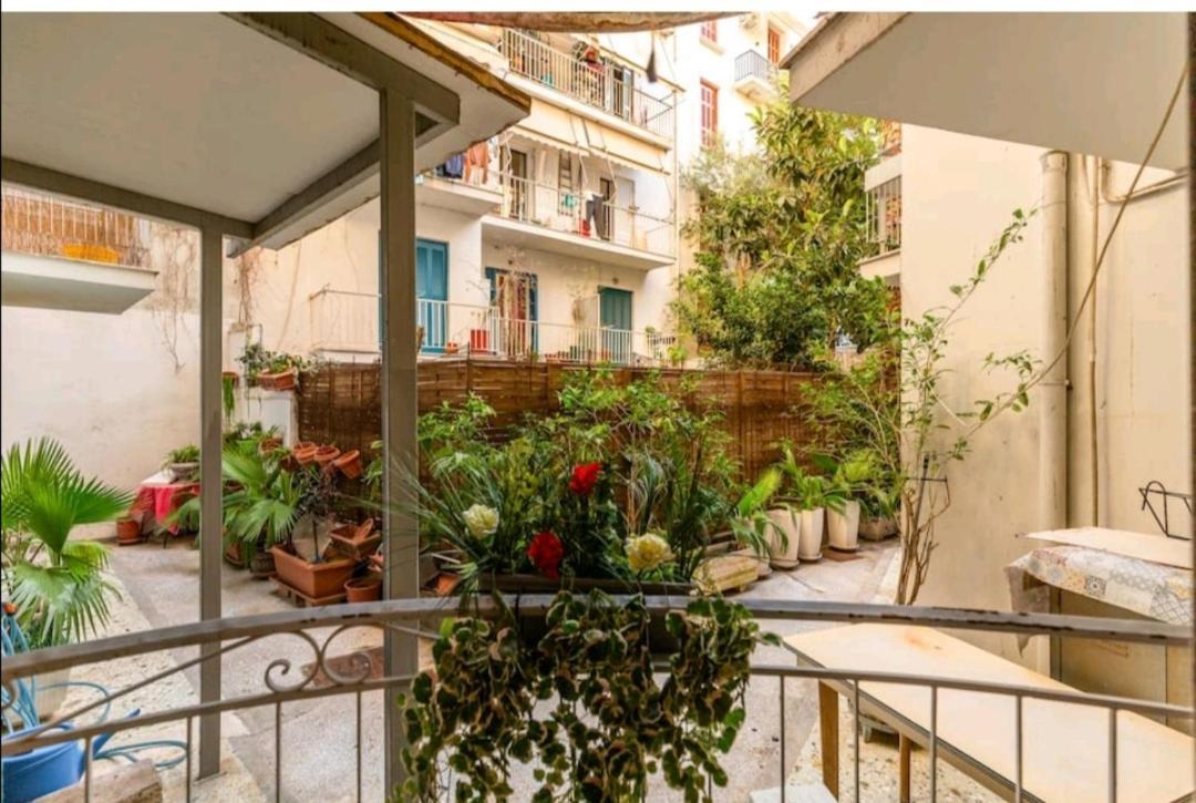 Acropolis Elegant Maisonette By Lodgespot 雅典 外观 照片