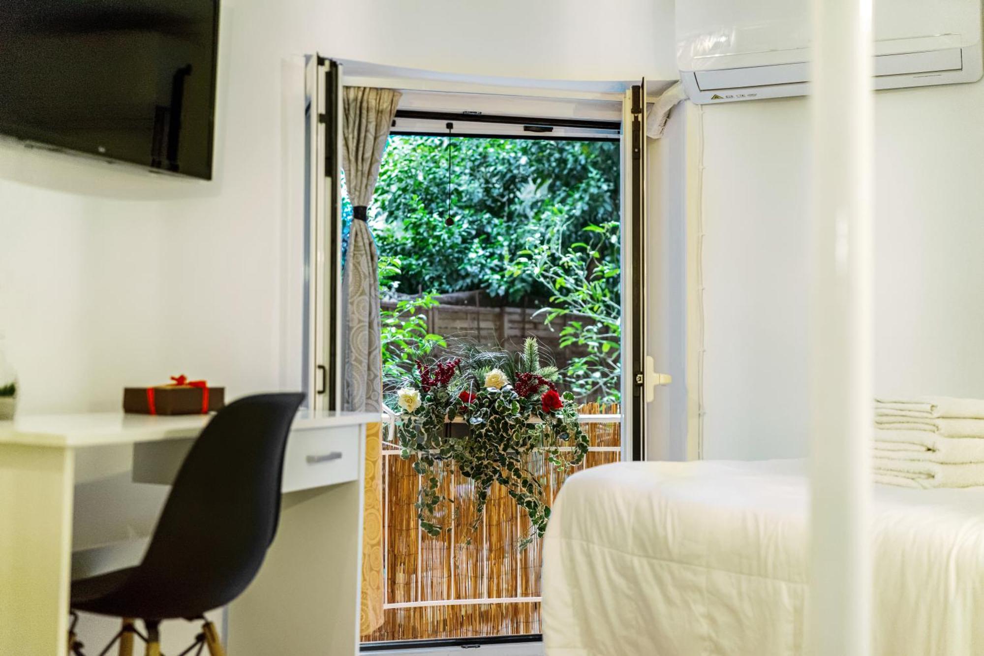 Acropolis Elegant Maisonette By Lodgespot 雅典 外观 照片