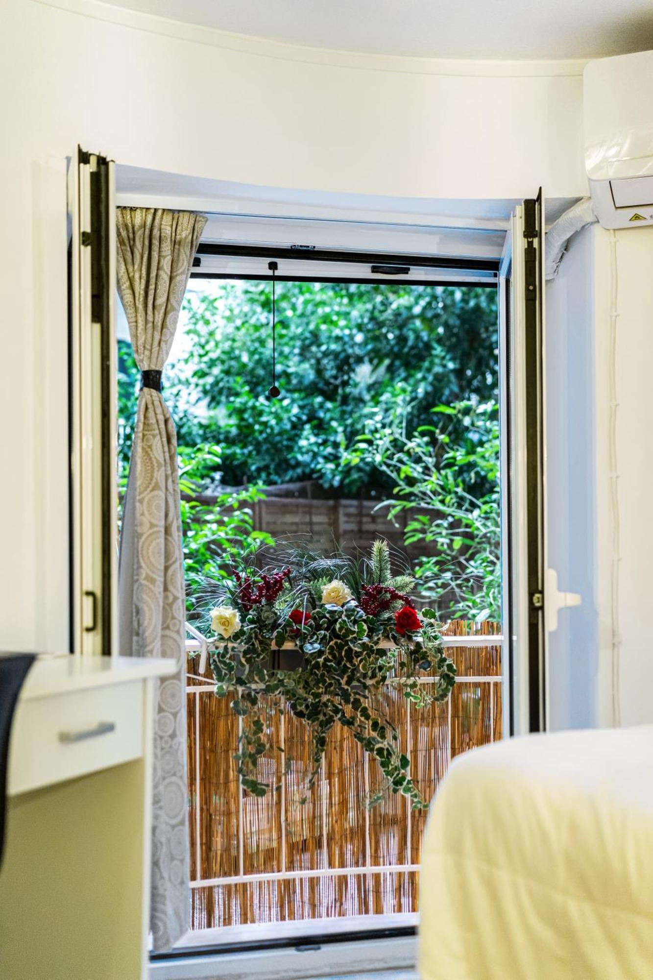 Acropolis Elegant Maisonette By Lodgespot 雅典 外观 照片