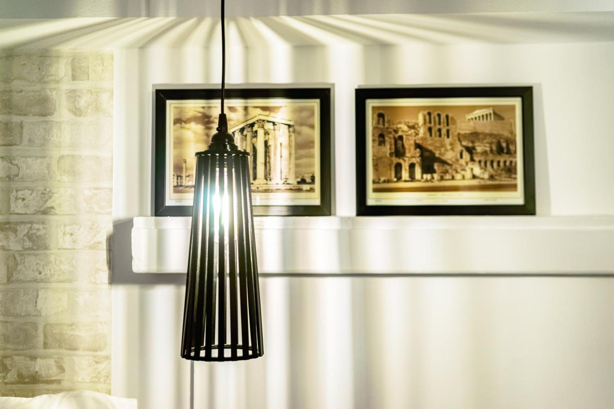 Acropolis Elegant Maisonette By Lodgespot 雅典 外观 照片