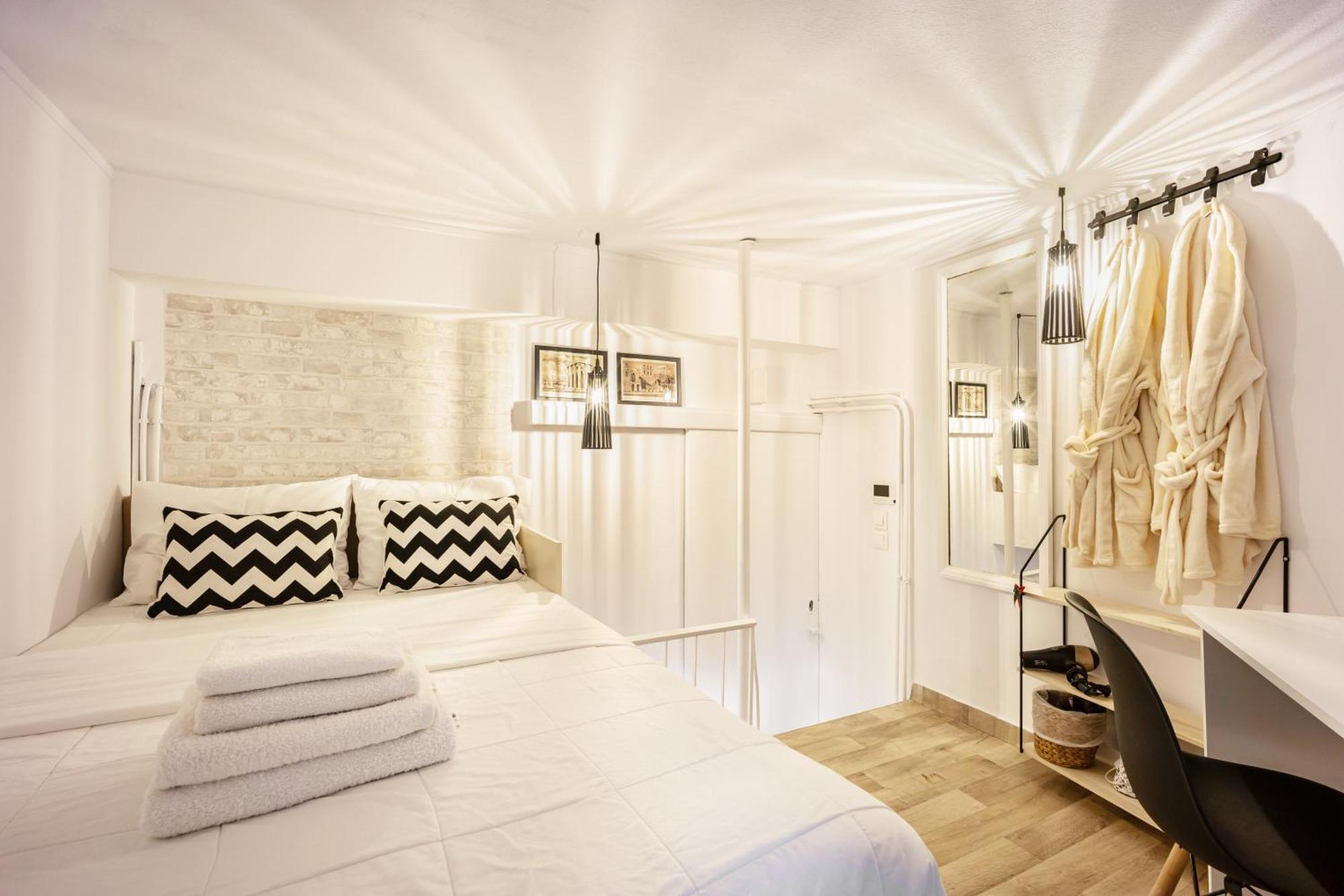 Acropolis Elegant Maisonette By Lodgespot 雅典 外观 照片